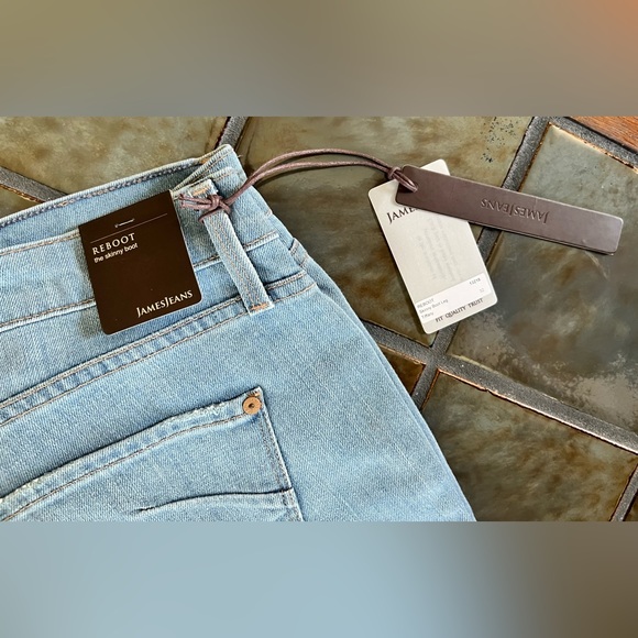 James Jeans Reboot Tiffany Jeans size 32 - (NWT) - Picture 2 of 10